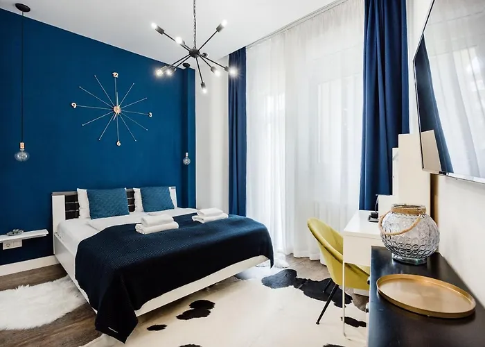 Appartement De Luxe With Balcony In The Absolute Center